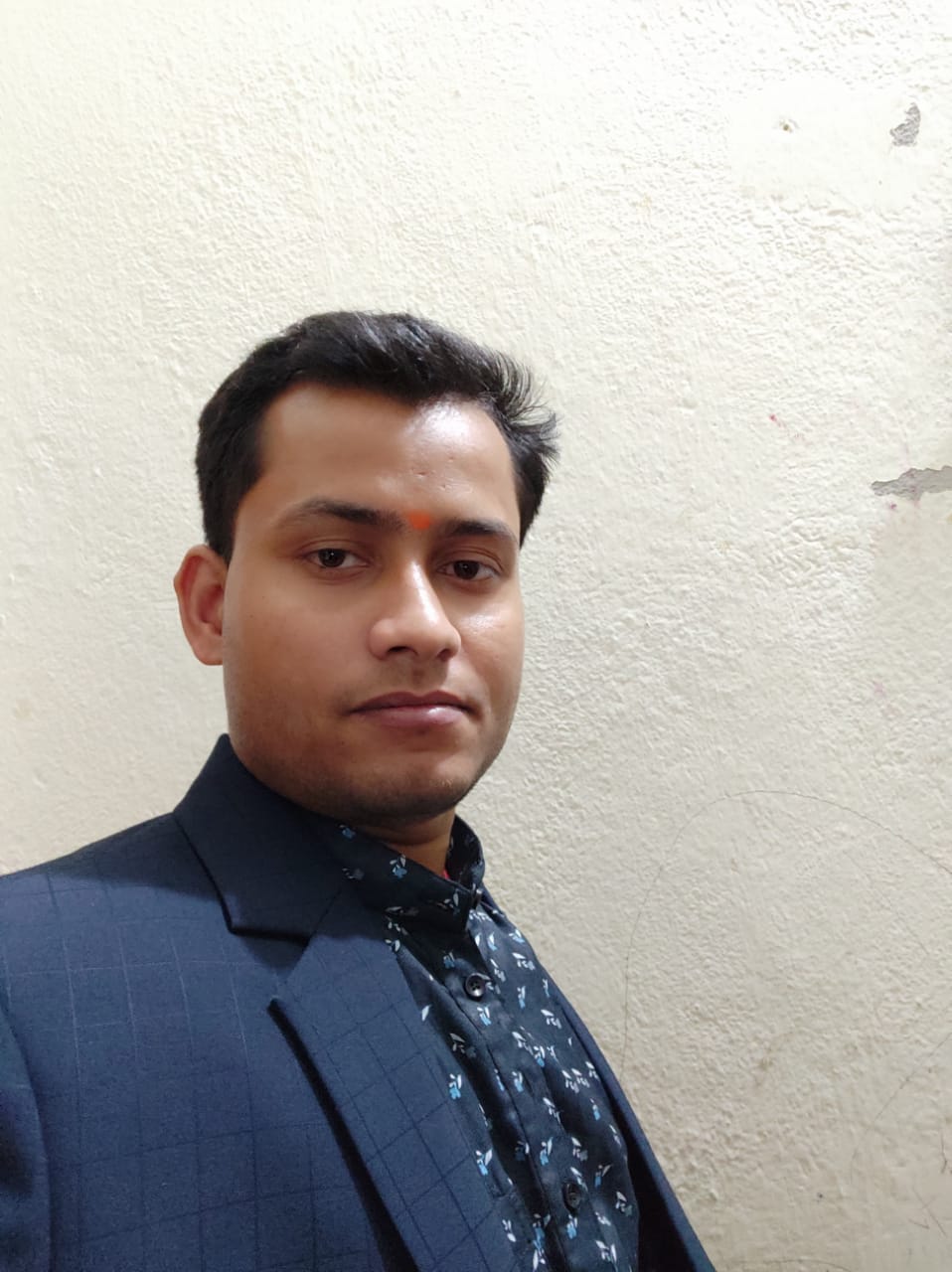 Neeraj Roy:-B2B Lead Generation Expert